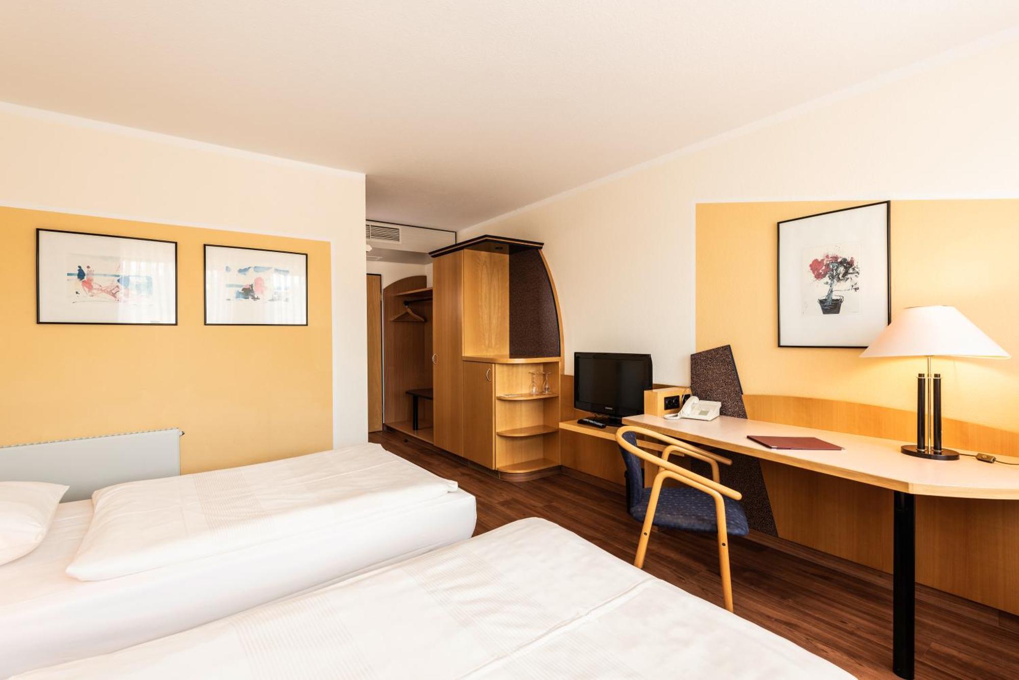 อาร์เวนา คองเกรส โฮเต็ล - โฮเต็ล อิน แดร์ วากเนอร์ชตัท Hotel ไบรอยท์ ภายนอก รูปภาพ